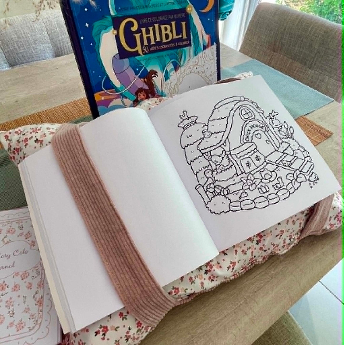 Coussin cosy de coloriage & lecture personnalisable